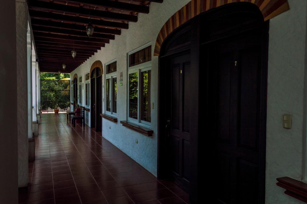 Casa Bourbon Hotel Retalhuleu Exterior foto
